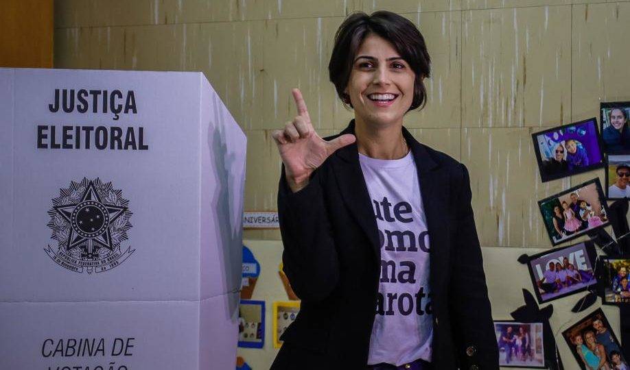 PCdoB vai deixar de ser “comunista”. Mas só no nome Manuela D'Ávila foi a candidata a vice-presidente da República na chapa do PT em 2018.