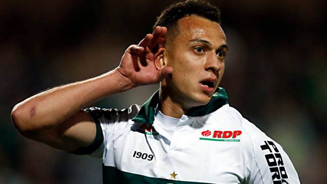 Juan Alano substituiu o veterano Rafinha, que está machucado, e foi o melhor em campo