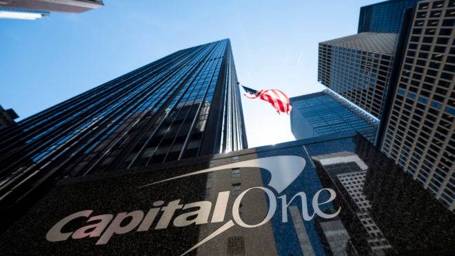 Sede do Capital One Bank em Nova York, EUA