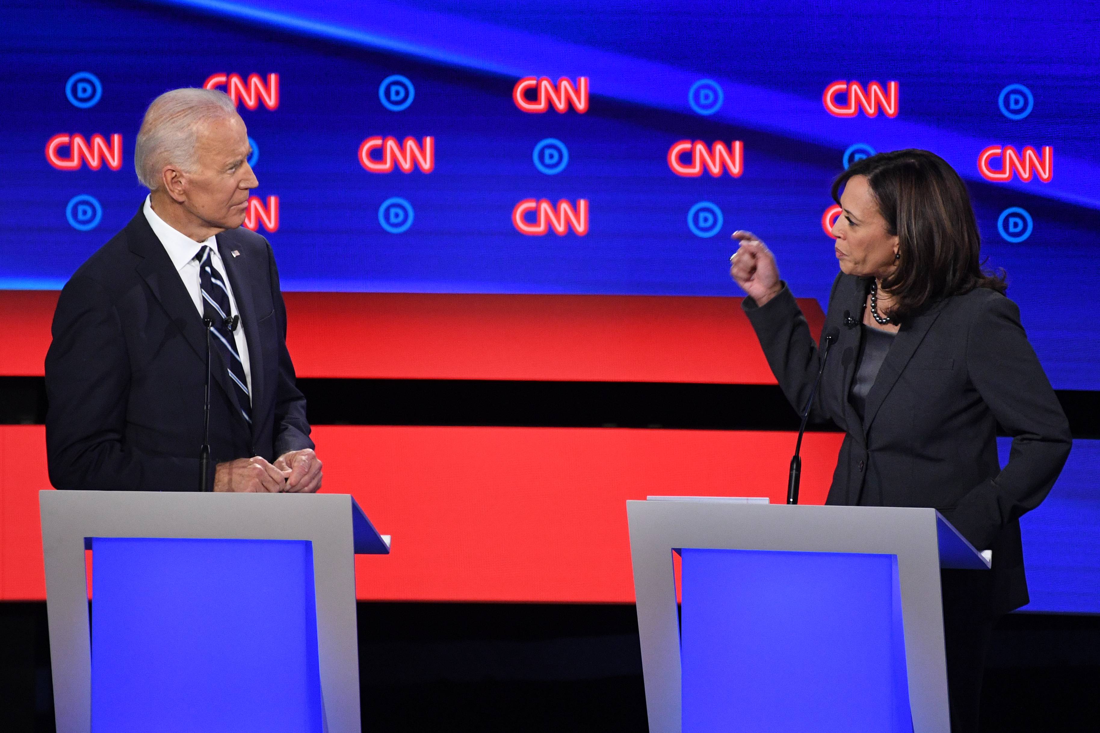 joe biden e kamala harris no debate da CNN