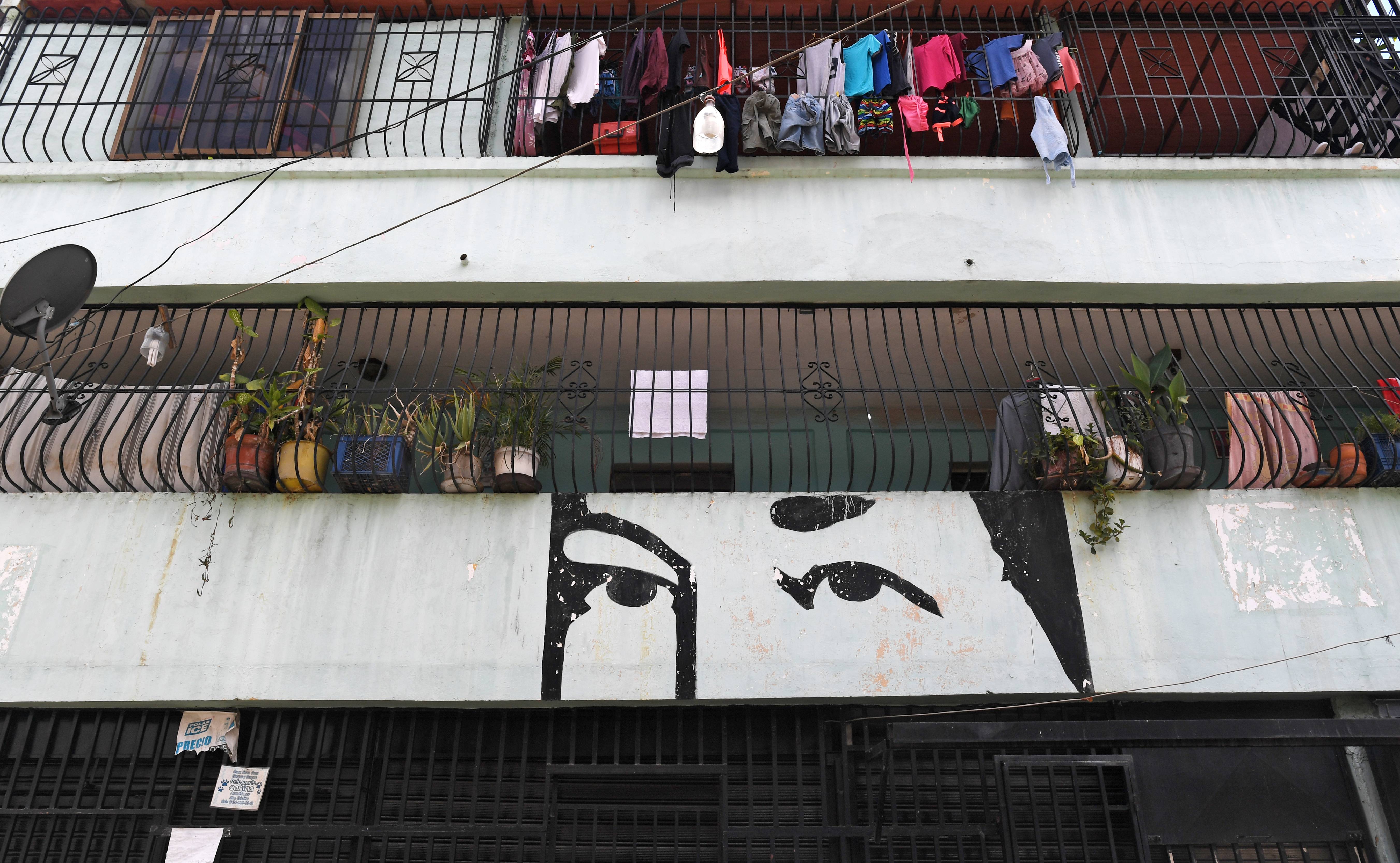 Venezuelanos ganham dinheiro cuidando de imóveis de quem deixou o país