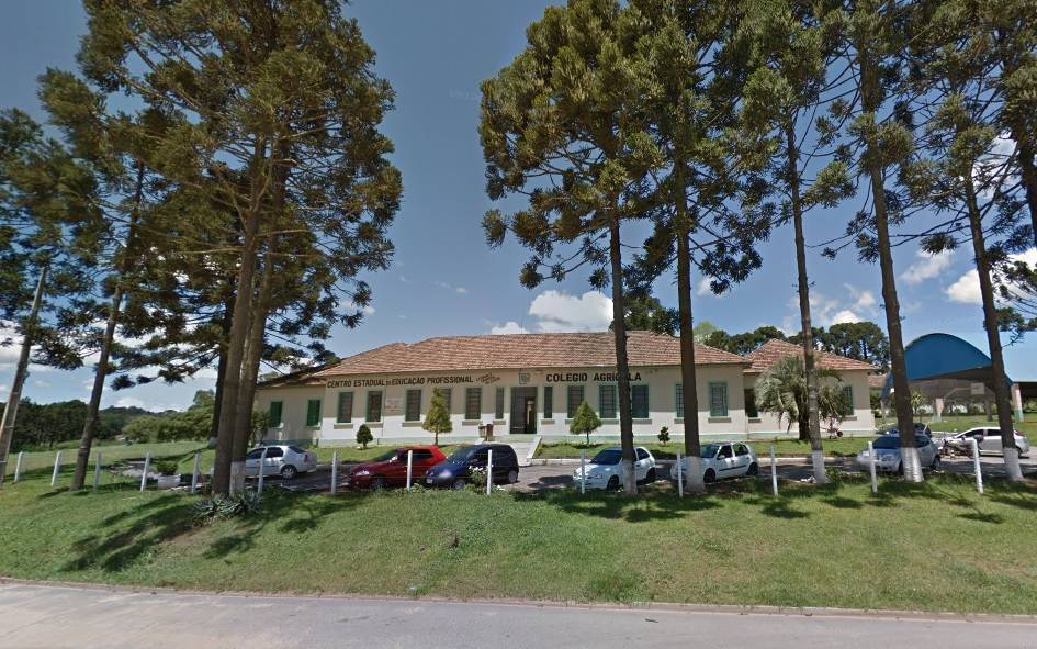 Colégio Professor Lysímaco Ferreira da Costa, em Rio Negro