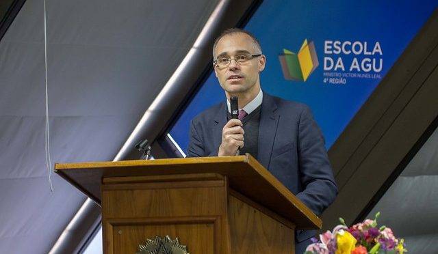 O advogado-geral da União, André Luiz Mendonça