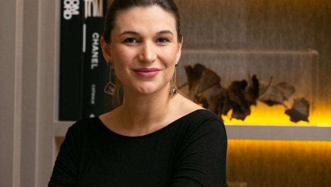 neoconnection-heloisa-garrett