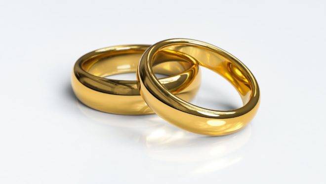 Desde que o casamento foi redefinido pela Suprema Corte dos Estados Unidos, a instituição passou por transformações que a enfraqueceram.
