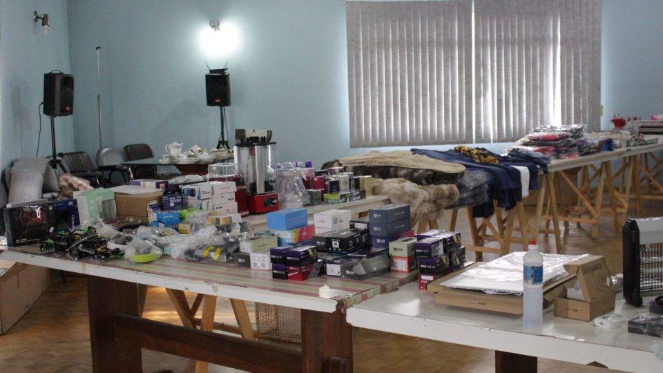 Presente do Dia dos Pais: bazar vende produtos apreendidos pela Receita Federal Presente do Dia dos Pais: bazar vende produtos apreendidos pela Receita Federal