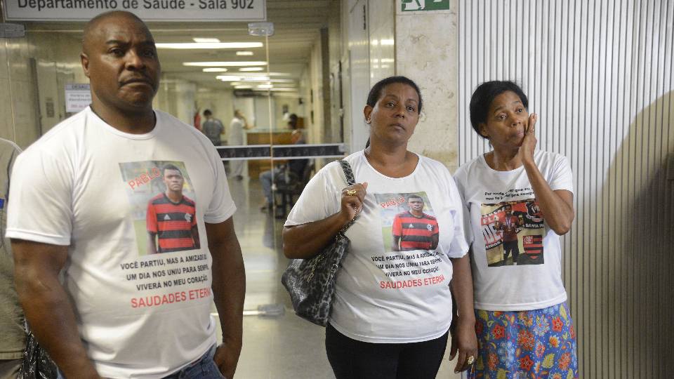 Seis meses após incêndio, famílias de vítimas reclamam de omissão do Flamengo
