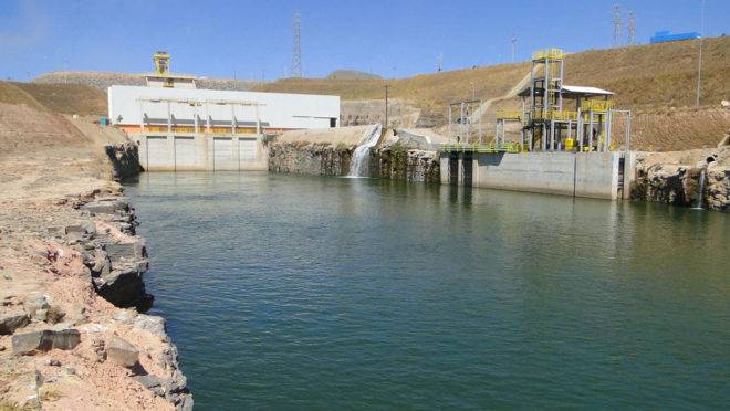 Usina de Furnas: plano de demissões prepara terreno para privatização da Eletrobras