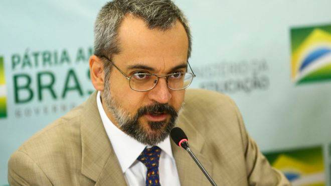 O ministro da Educação, Abraham Weintraub, durante apresentação do “Compromisso Nacional pela Educação Básica”.