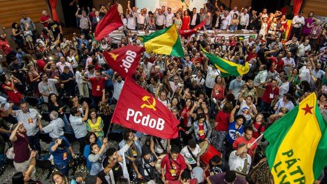 Militantes do PCdoB: projetos querem criminalizar divulgação de símbolos do comunismo