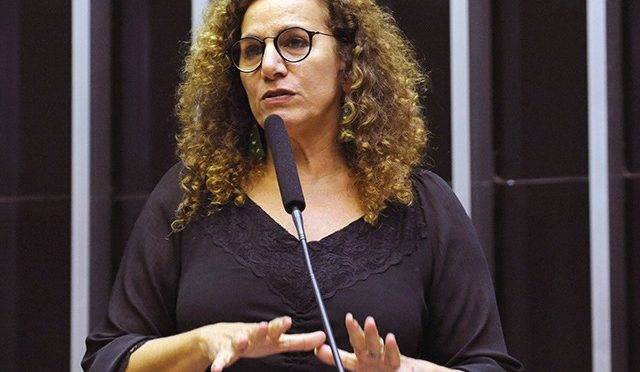 A "brincadeira" de Jandira Feghali não é surpresa: o PCdoB nasceu stalinista - Vimarsana News