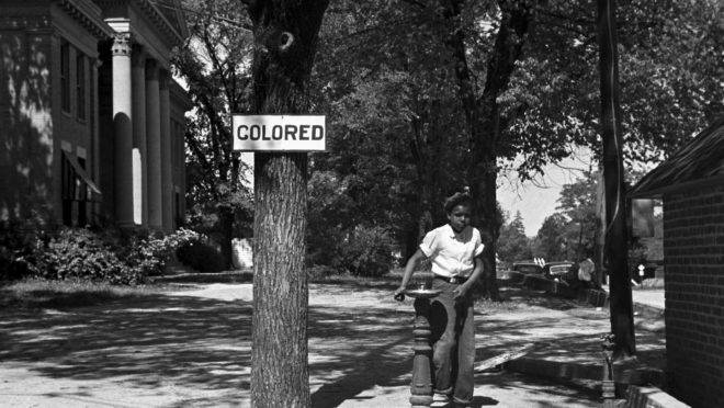 Dados mostram que os problemas enfrentados pelos negros norte-americanos se deve à ruptura da estrutura familiar, não à discriminação racial.