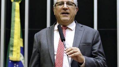 Lewandowski anula processo do Cremesp contra Alexandre Padilha Ao analisar o caso, Lewandowski sustentou que Padilha apenas emitiu sua opinião e o processo se enquadraria em uma tentativa de censura ao parlamentar.
