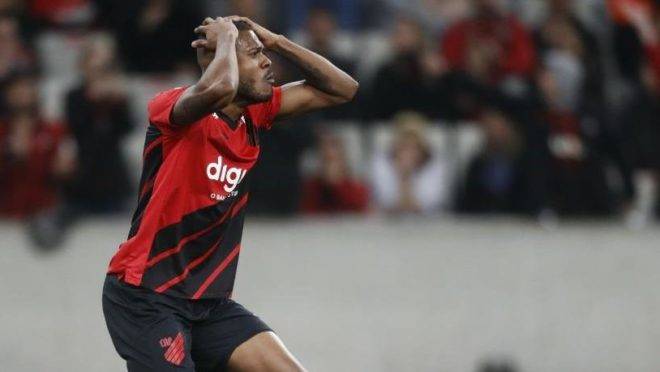 São Paulo deixa de ser freguês na Arena. E Athletico revela incapacidade ofensiva