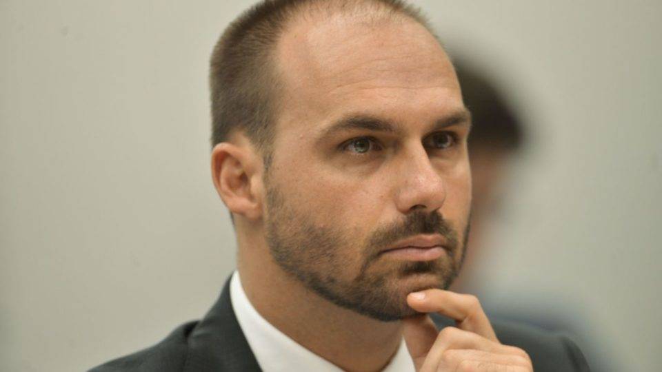 Deputados assinam lista por Eduardo na liderança do PSL; veja os nomes eduardo bolsonaro