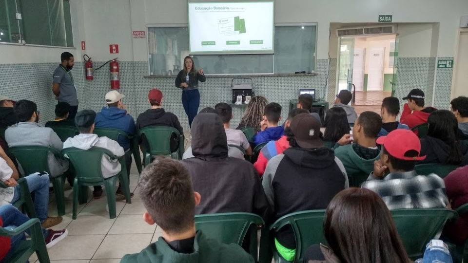 Programa de aprendizagem profissional para jovens é exemplo de sucesso no Paraná Aulas em Foz