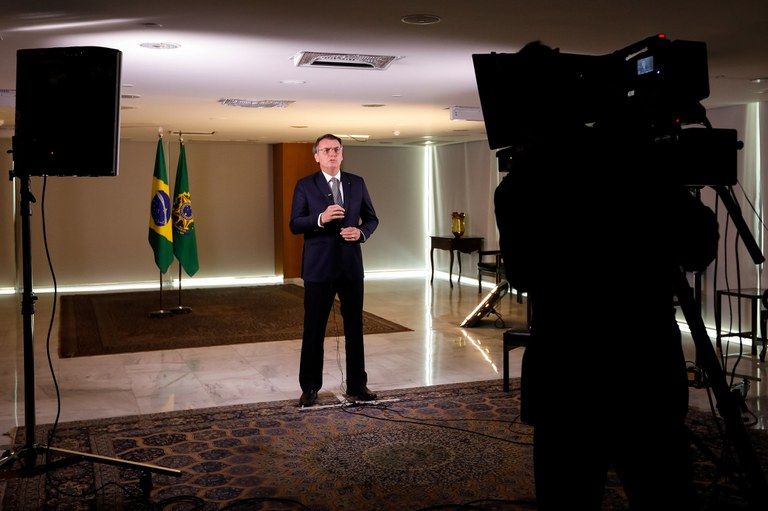 presidente jair bolsonaro em pronunciamento à nação