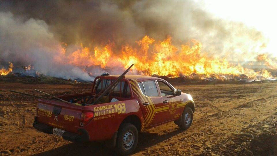 Queimadas em Amambai, no Mato Grosso do Sul.