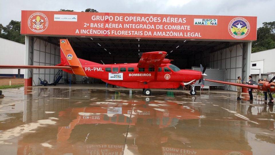 Avião dos bombeiros de Rondônia comprado com dinheiro do Fundo Amazônia.