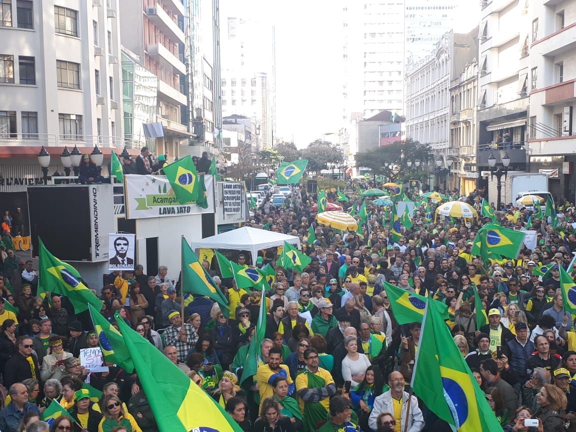 Manifestação de apoio à Lava Jato em Curitiba