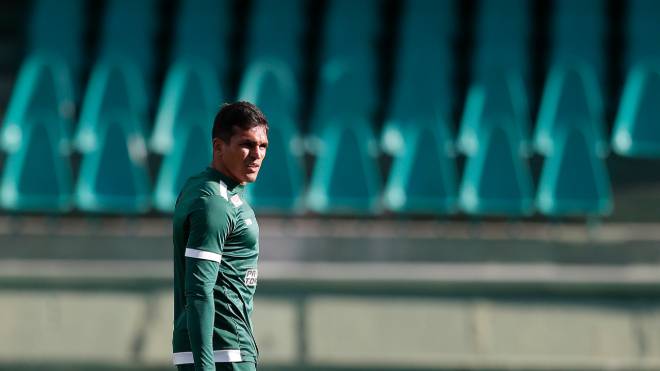 O atacante Robson chegou ao Coxa e o time não perdeu mais