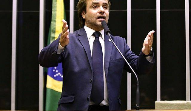 Deputado Eros Biondini é presidente da Frente Parlamentar das Comunidades Terapêuticas