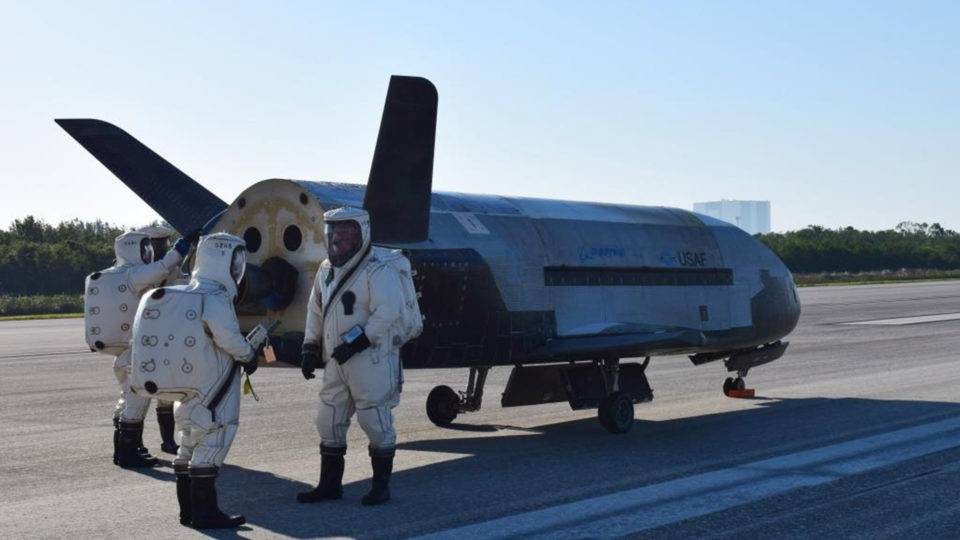 Veículo de teste orbital não tripulado X-37B da Força Aérea dos EUA