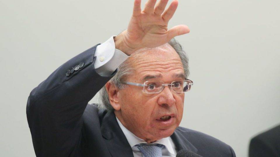 Desonerar salário (em troca de “CPMF”) vai gerar milhões de empregos, diz Guedes. Será? O ministro da Economia, Paulo Guedes, quer desonerar a folha para gerar mais emprego.