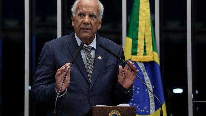 Senador Oriovisto Guimarães (Podemos)