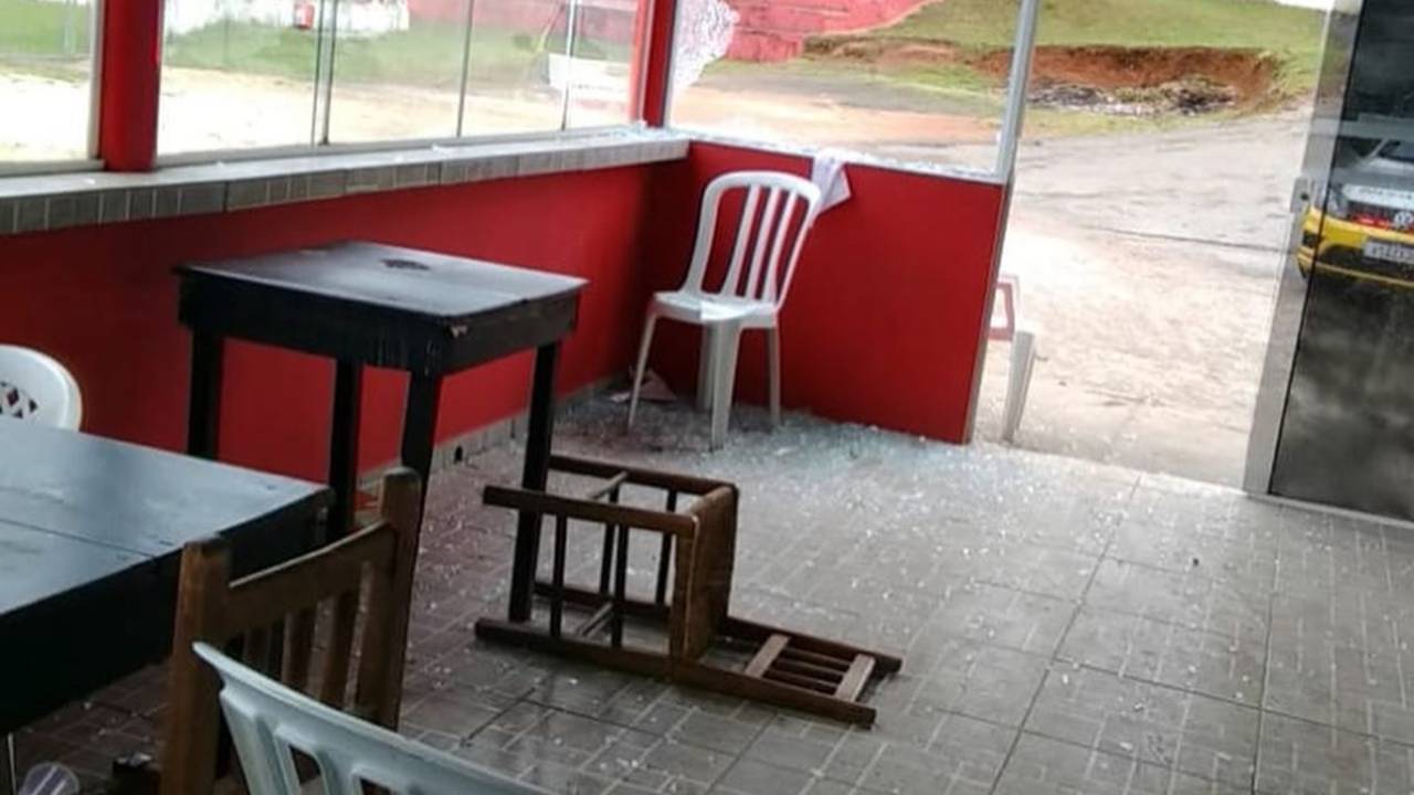 Sede do Operário Pilarzinho foi invadida na madrugada de sábado para o domingo