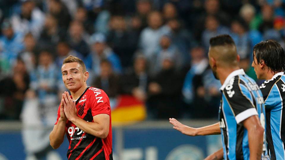 Para chegar à final, Athletico terá que fazer o que ninguém nunca fez contra o Grêmio Athletico precisa reverter uma desvantagem de 2 a 0