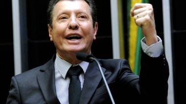 “Maia está igual D. Pedro I querendo independência”, ironiza deputado sobre impeachment “Maia está igual D. Pedro I querendo independência”, ironiza deputado sobre impeachment