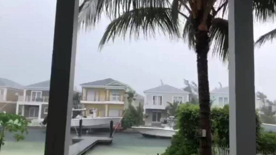furacão Dorian continuará levando destruição para as Bahamas