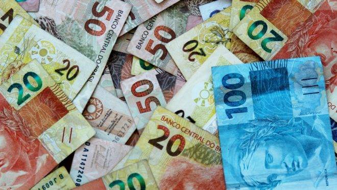 Relatório do Banco Mundial encomendado ainda pelo ex-ministro Joaquim Levy mostra como o Brasil pode fazer o ajuste fiscal sem aumento de impostos.