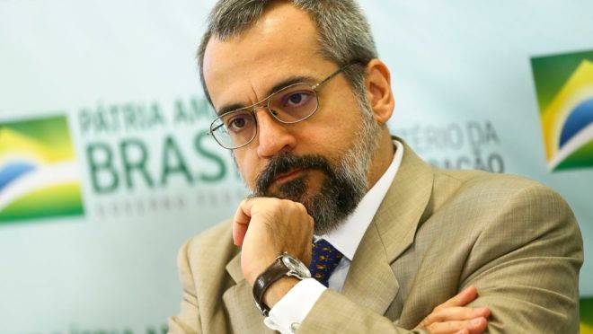 Ministro da Educação, Abraham Weintraub, fala sobre contingenciamento nas universidades