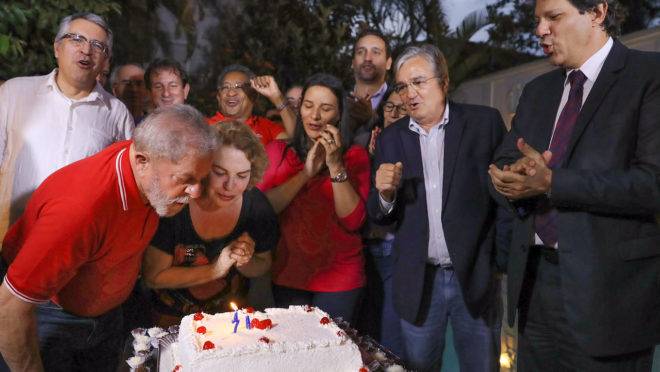 Espólio de Marisa Letícia, esposa de Lula, segue bloqueado