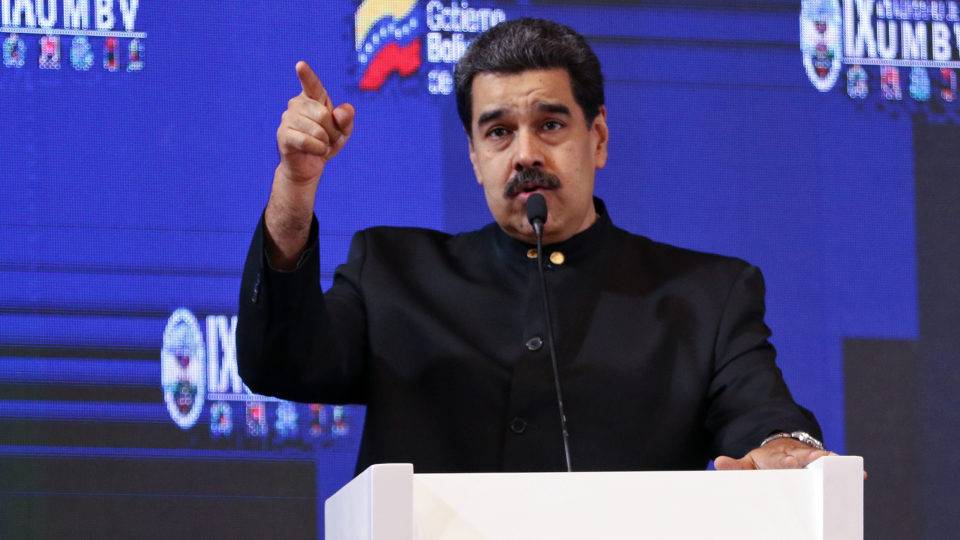 Maduro implantará sistema antimísseis na fronteira com a Colômbia