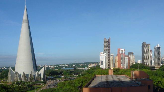 Maringá tem quase 350 mil habitantes e está localizado no norte do estado