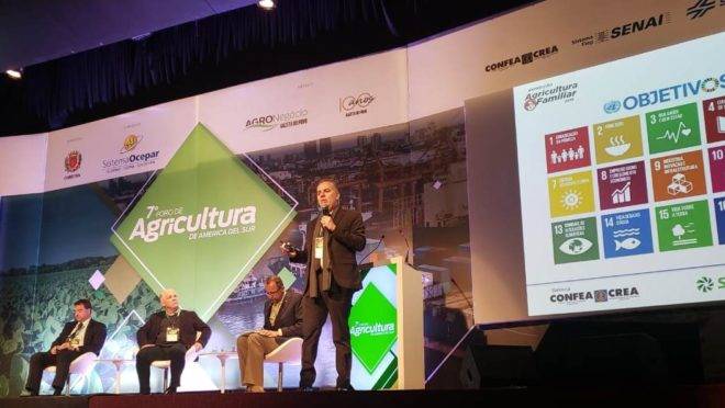 Painel sobre Agricultura Familiar no 7º Fórum de Agricultura da América do Sul