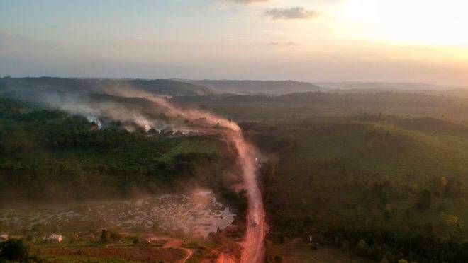 Imagem mostra queimada próxima à Transamazônica, em Rurópolis, no Pará, no dia 6 de setembro de 2019