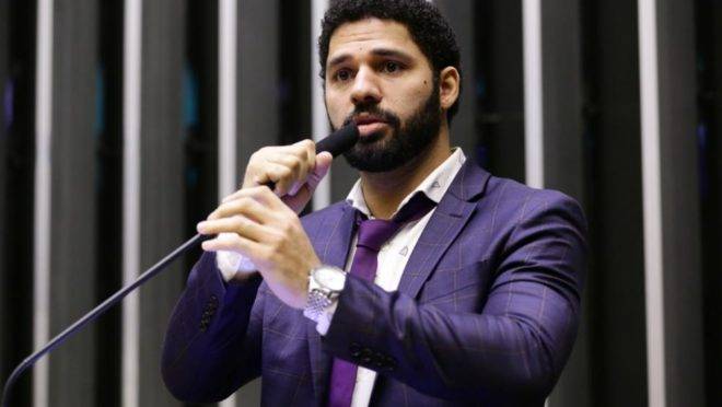 Deputado David Miranda teria movimentado R$ 2,5 milhões em um ano