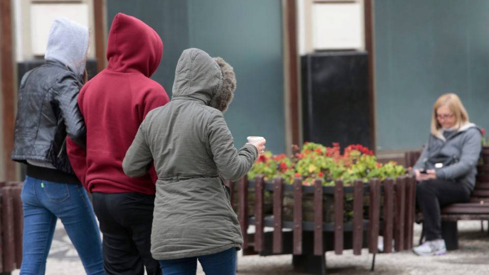 Após dia mais quente do inverno, termômetros despencam em Curitiba nesta sexta Após dia mais quente do inverno, termômetros despencam em Curitiba nesta sexta