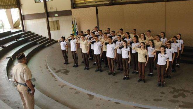 De acordo com a Comissão Permanente de Educação, programa criado por Bolsonaro feriria os princípios da reserva legal, da gestão democrática do ensino público e da valorização dos profissionais da educação.