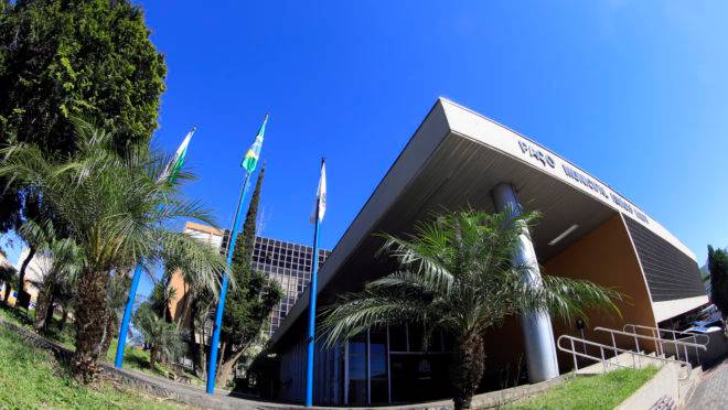 Araucária tem cerca de 137 mil habitantes e está localizado na RMC