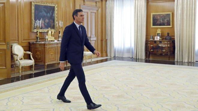 Primeiro-ministro interino da Espanha, Pedro Sánchez, chega para reunião com o rei Felipe VI no Palácio de Zarzuela, Madri, 17 de setembro de 2019