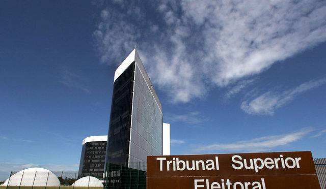 Decisão do TSE envolve candidaturas laranjas em cotas para mulheres