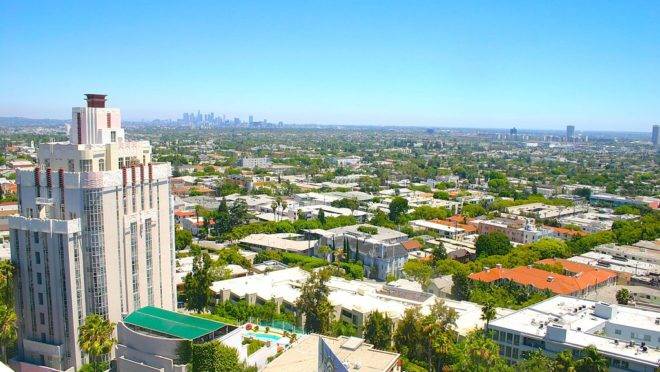 As overdoses ocorreram na casa de Ef Buck, em West Hollywood.