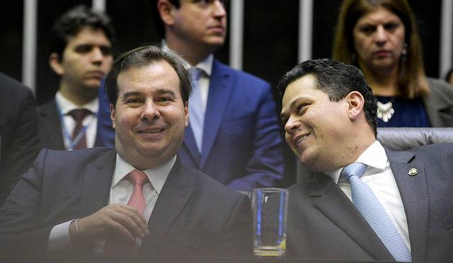 Congresso: vaetos ao abuso de autoridade