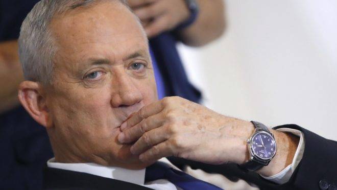 O ex-general militar israelense Benny Gantz, líder e candidato do Azul e Branco, em coletiva de imprensa em Tel Aviv, 19 de setembro de 2019