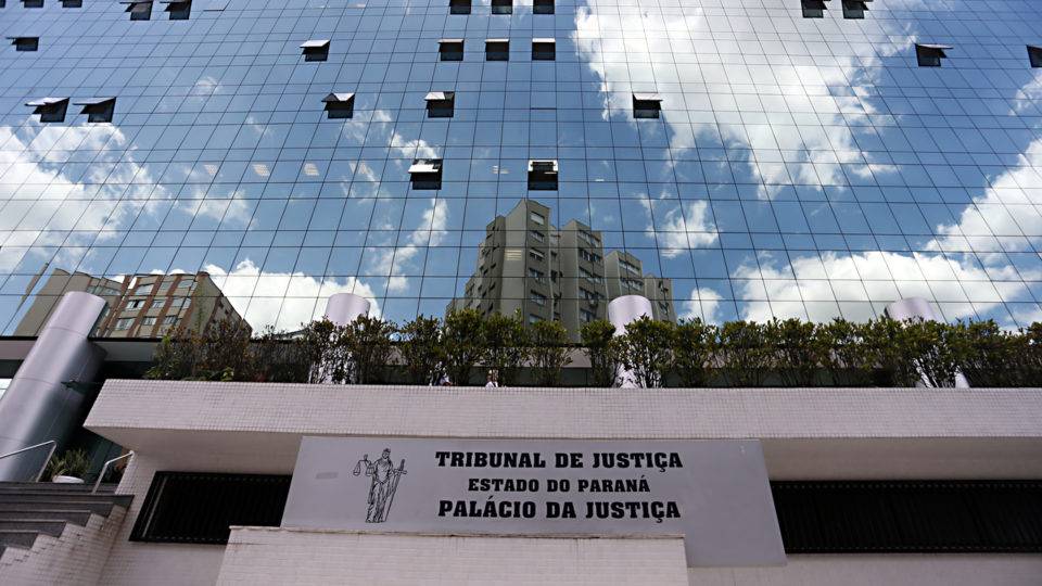 Tribunal de Justiça aumenta vale-alimentação de juízes e servidores para R$ 1.054 TJ-PR
